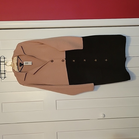 NWT Torrid long cardigan, size 2  Dusty Rose and Black with coordinating buttons - Picture 1 of 6